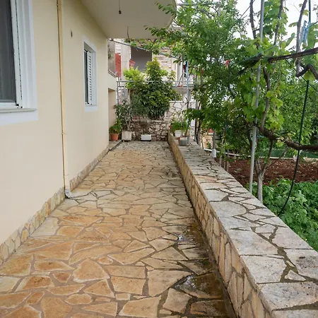 Apartament Kume Saranda