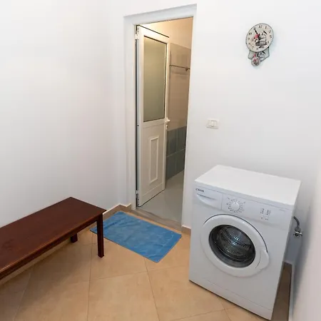 Kume Sarande